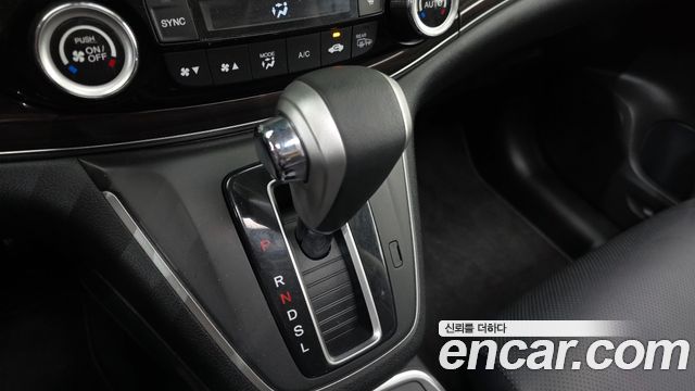 Honda CR-V 4WD Touring 4th 2016 — фото 9