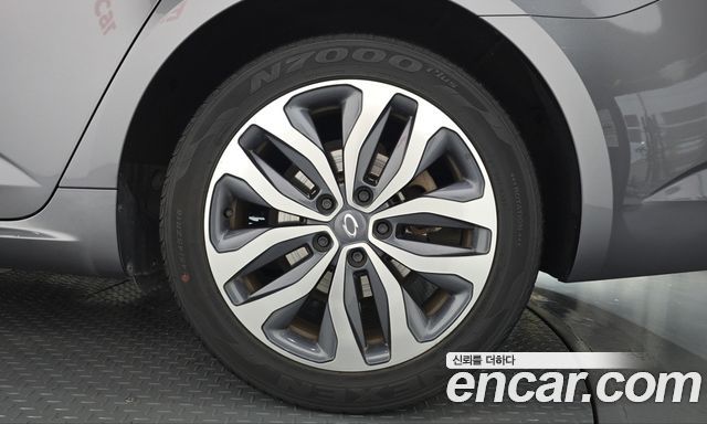 Renault Korea SM6 2.0 GDe LE 2016 — фото 21