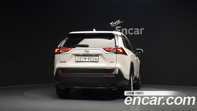 Toyota RAV4 (V) 2.5 2WD 2019 — фото 4