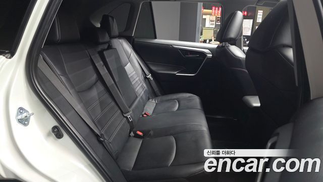 Toyota RAV4 (V) 2.5 2WD 2019 — фото 12