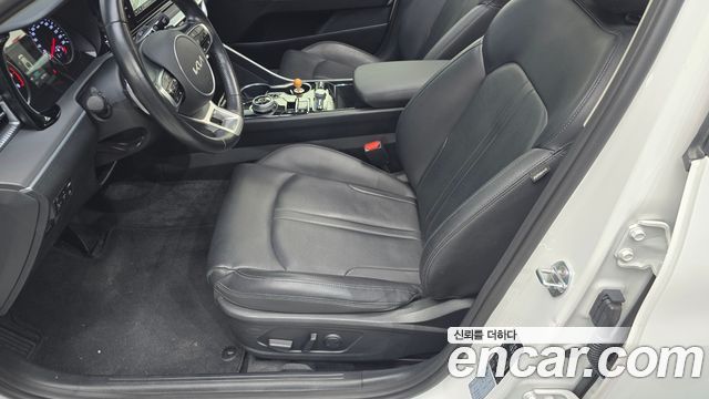 Kia K5 (III) 2.0 Prestige 2022 — фото 17