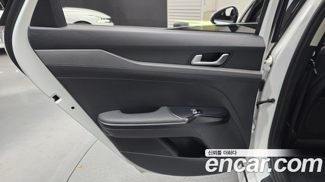 Kia K5 (III) 2.0 Prestige 2022 — фото 25