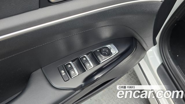 Kia K5 (III) 2.0 Prestige 2022 — фото 27