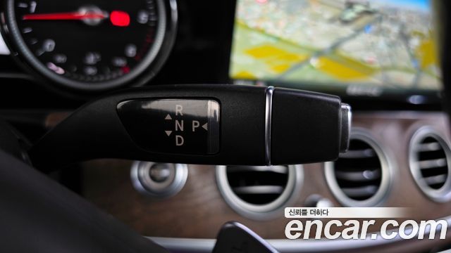 Mercedes-Benz E-Class (W213) E220d Exclusive 2017 — фото 9