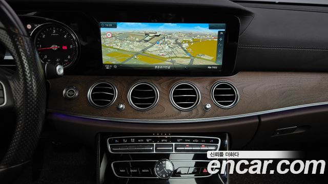 Mercedes-Benz E-Class (W213) E220d Exclusive 2017 — фото 13