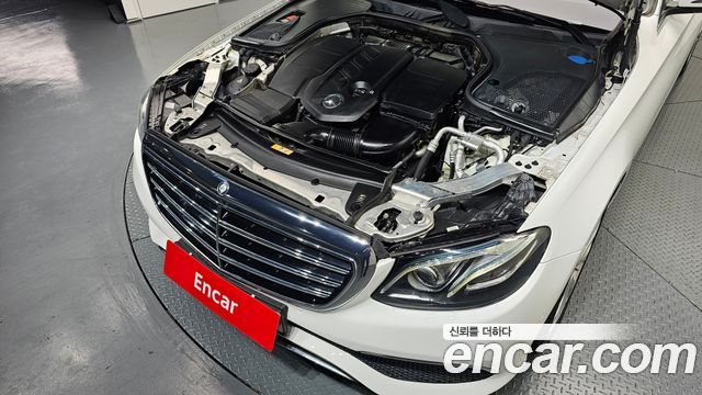 Mercedes-Benz E-Class (W213) E220d Exclusive 2017 — фото 6