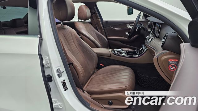 Mercedes-Benz E-Class (W213) E220d Exclusive 2017 — фото 12