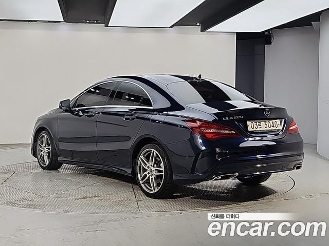 Mercedes-Benz CLA-Class (C117) CLA220 AMG Line 2018 — фото 3