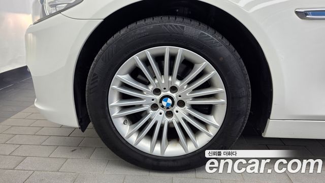 BMW 5 Series (F10) 520d xDrive 2015 — фото 5
