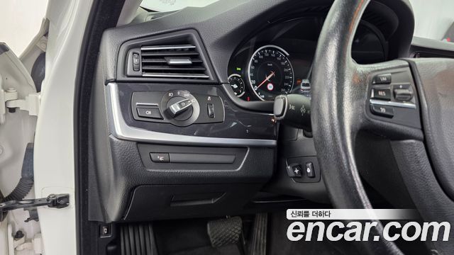 BMW 5 Series (F10) 520d xDrive 2015 — фото 16
