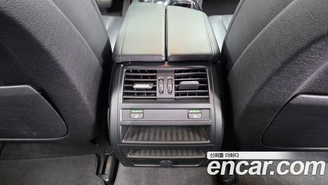 BMW 5 Series (F10) 520d xDrive 2015 — фото 18