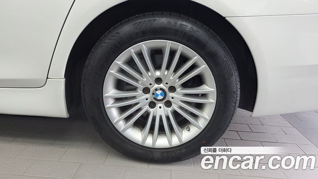 BMW 5 Series (F10) 520d xDrive 2015 — фото 21