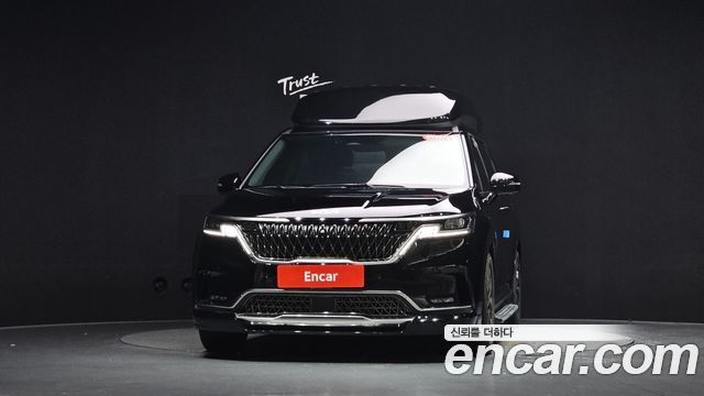 Kia Carnival (IV) Gasoline 4-Seater Hi-Limousine (Special) 2023 — фото 3