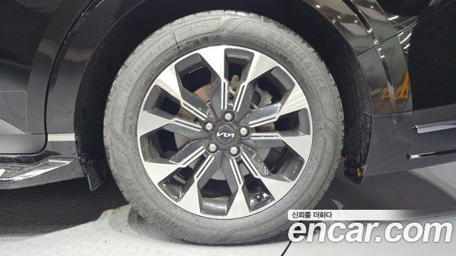Kia Carnival (IV) Gasoline 4-Seater Hi-Limousine (Special) 2023 — фото 21