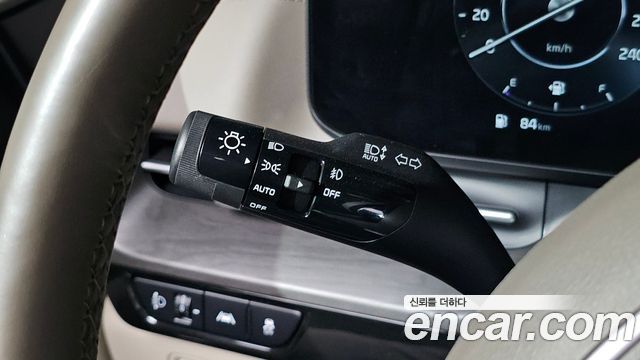 Kia Carnival (IV) Gasoline 4-Seater Hi-Limousine (Special) 2023 — фото 32