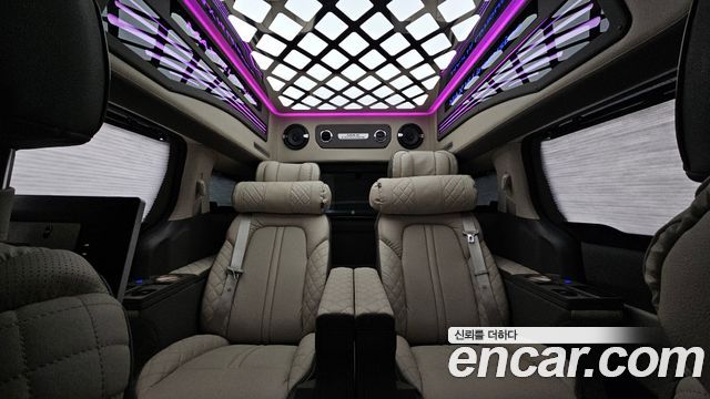 Kia Carnival (IV) Gasoline 4-Seater Hi-Limousine (Special) 2023 — фото 37