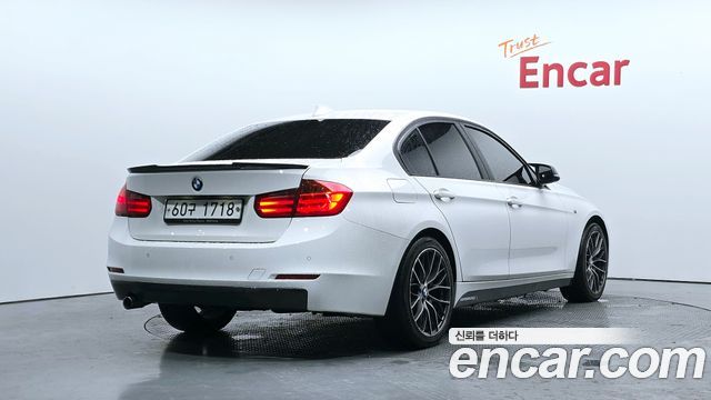 BMW 3 Series (F30) 320d Sport 2012 — фото 2