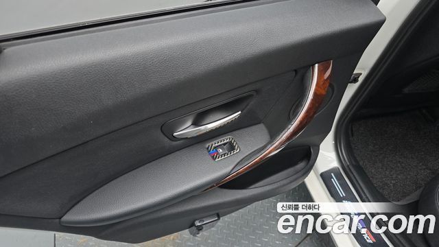 BMW 3 Series (F30) 320d Sport 2012 — фото 25