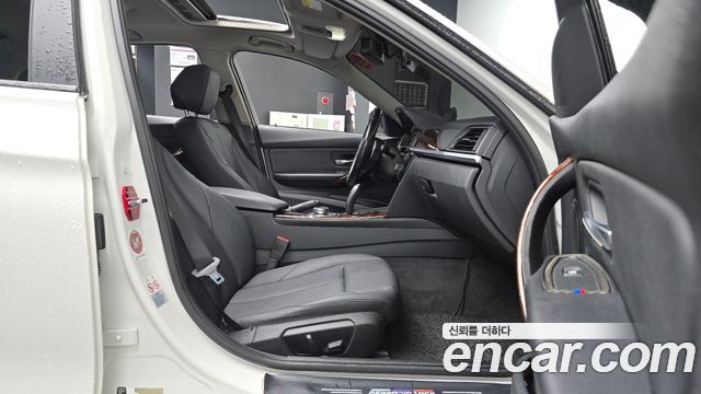 BMW 3 Series (F30) 320d Sport 2012 — фото 26