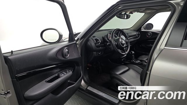 MINI Cooper D Clubman Standard 2nd 2017 — фото 10