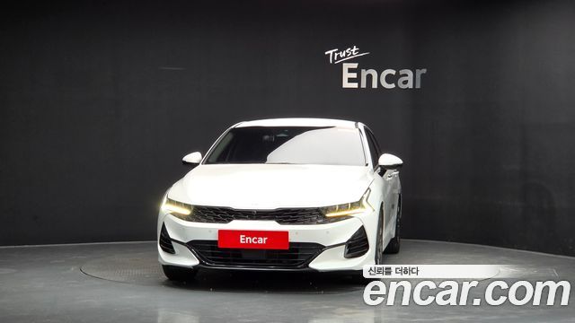 Kia K5 (III) 2.0 LPI Signature 2023 — фото 3
