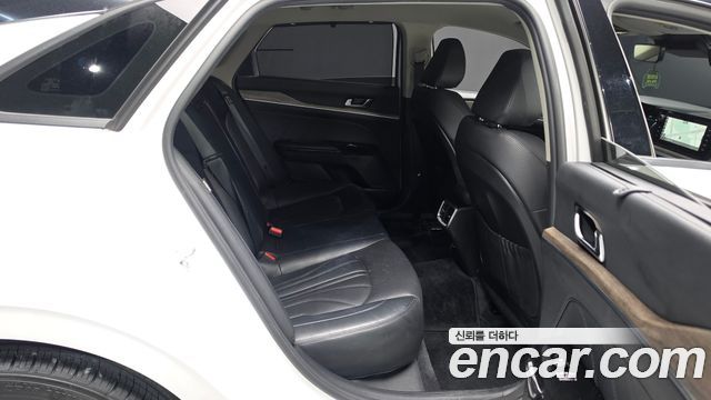 Kia K5 (III) 2.0 LPI Signature 2023 — фото 11