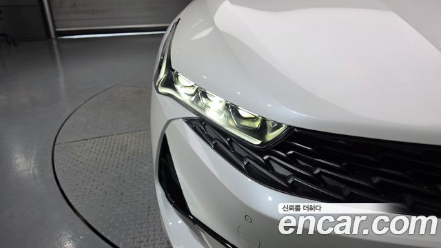 Kia K5 (III) 2.0 LPI Signature 2023 — фото 22