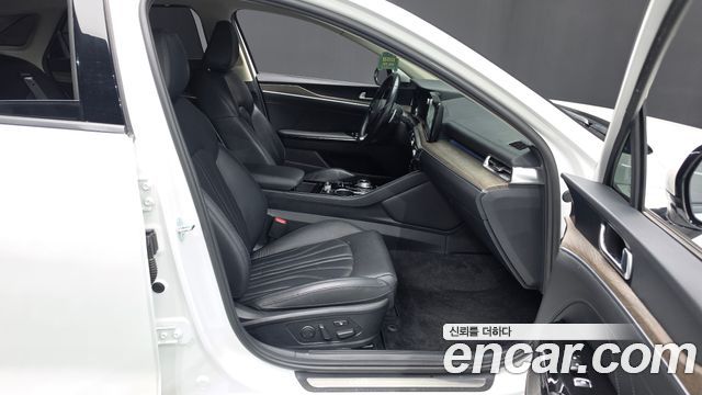 Kia K5 (III) 2.0 LPI Signature 2023 — фото 26