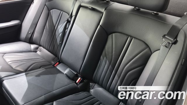 Kia K5 (III) 2.0 LPI Signature 2023 — фото 28