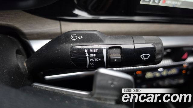 Kia K5 (III) 2.0 LPI Signature 2023 — фото 33