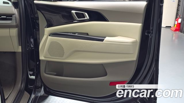 Kia Carnival (IV) Diesel 11-Seater Prestige 2023 — фото 25