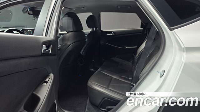 Hyundai Tucson Diesel 2.0 2WD Premium 2019 — фото 12