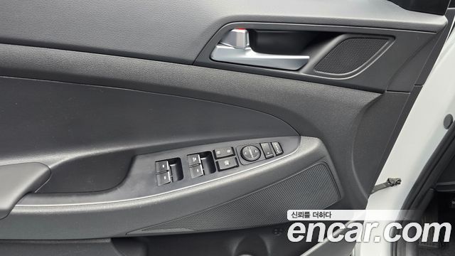 Hyundai Tucson Diesel 2.0 2WD Premium 2019 — фото 17
