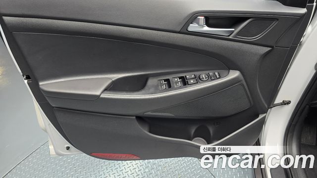 Hyundai Tucson Diesel 2.0 2WD Premium 2019 — фото 24