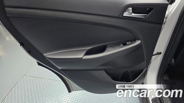 Hyundai Tucson Diesel 2.0 2WD Premium 2019 — фото 25