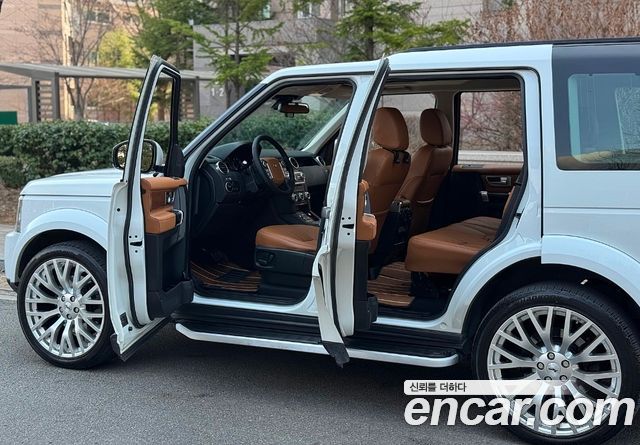 Land Rover Discovery 4 3.0 SDV6 SE 2016 — фото 2