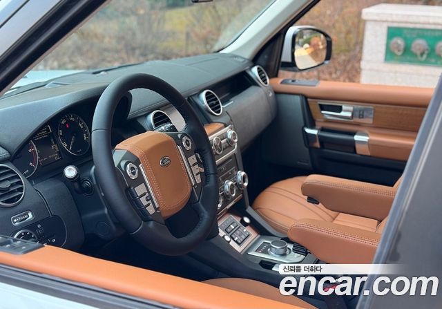 Land Rover Discovery 4 3.0 SDV6 SE 2016 — фото 10