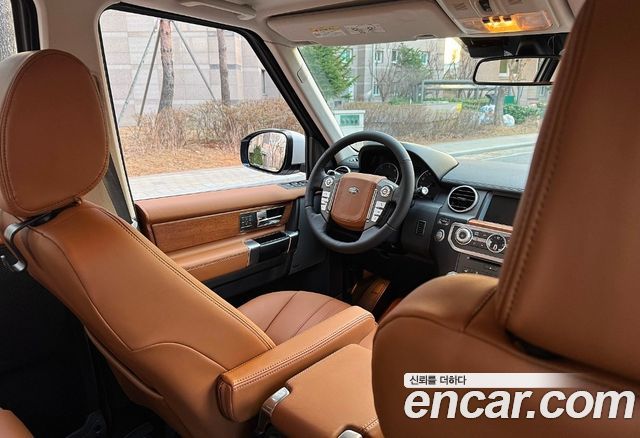 Land Rover Discovery 4 3.0 SDV6 SE 2016 — фото 15