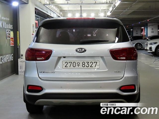 Kia Sorento Diesel 2.2 2WD Luxury 2019 — фото 5