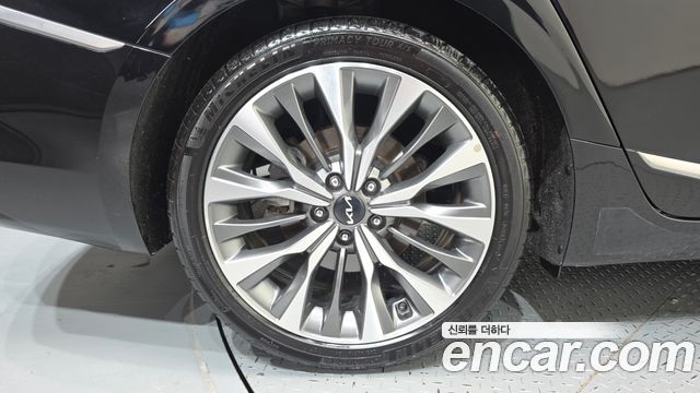 Kia K8 2.5 Gasoline 2WD Signature 2022 — фото 5
