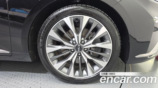 Kia K8 2.5 Gasoline 2WD Signature 2022 — фото 21