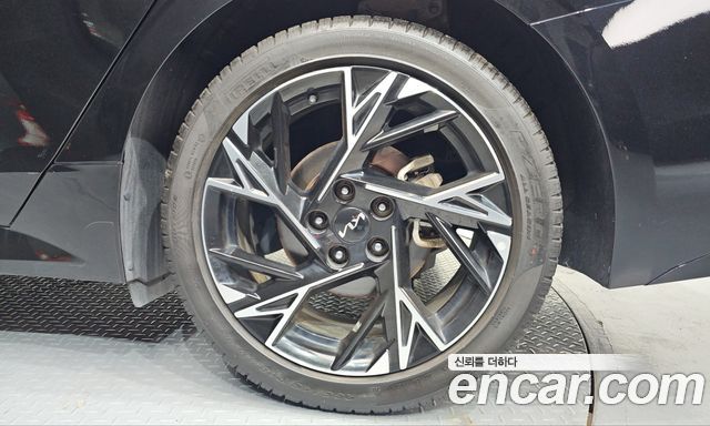 Kia K5 (III) 1.6 Turbo Signature 2024 — фото 21