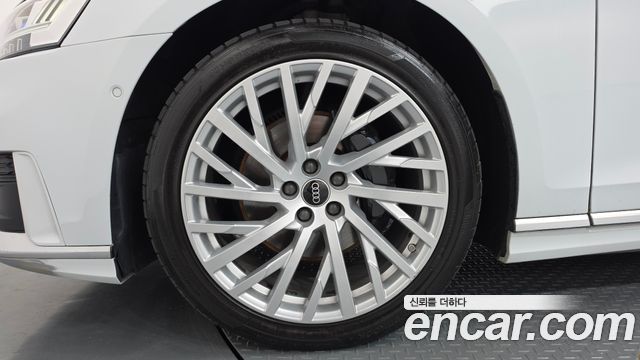 Audi A8 (D5) 50 TDI Quattro LWB 2021 — фото 5