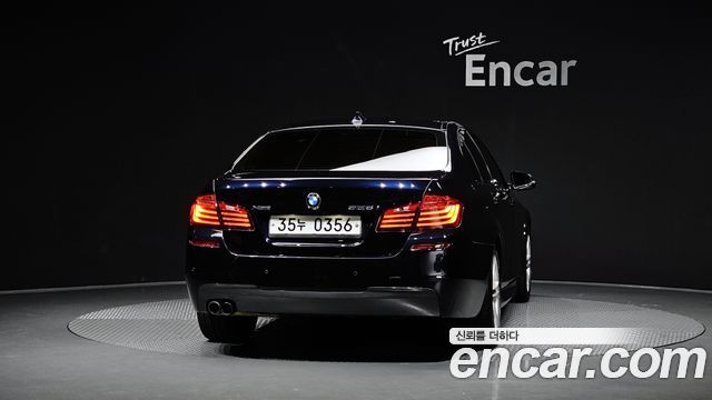BMW 5 Series (F10) 528i xDrive M Aero Dynamic 2016 — фото 4