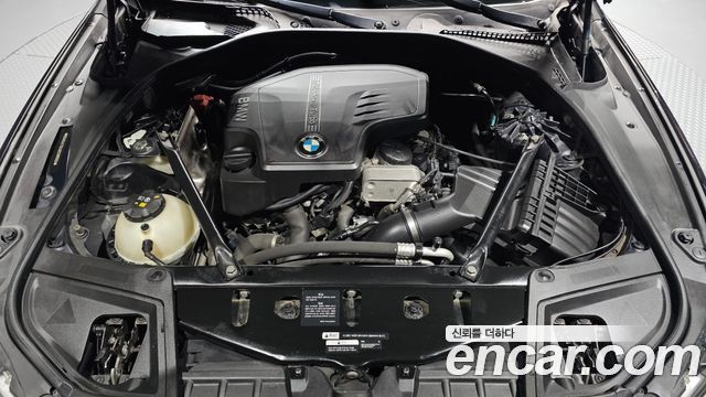 BMW 5 Series (F10) 528i xDrive M Aero Dynamic 2016 — фото 6