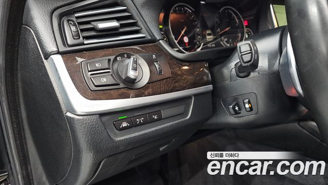 BMW 5 Series (F10) 528i xDrive M Aero Dynamic 2016 — фото 19