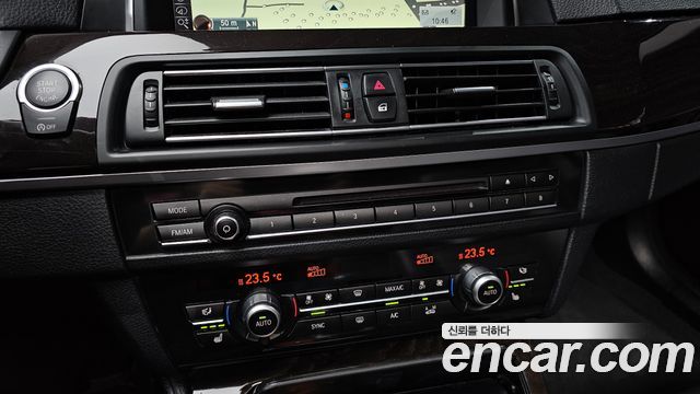 BMW 5 Series (F10) 528i xDrive M Aero Dynamic 2016 — фото 28