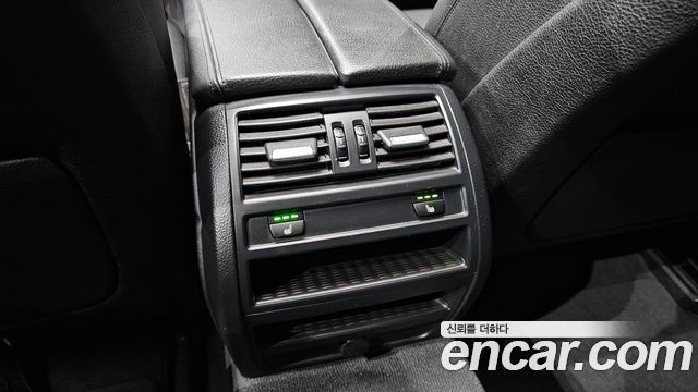 BMW 5 Series (F10) 528i xDrive M Aero Dynamic 2016 — фото 32