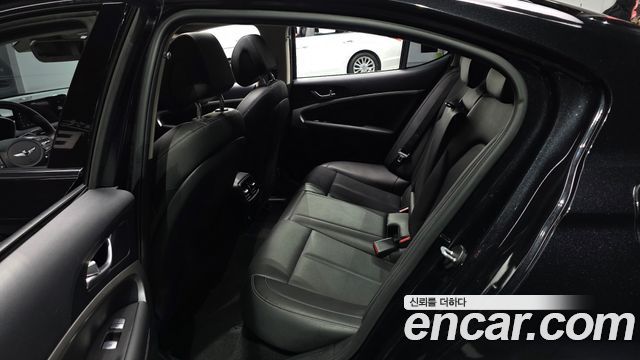 Genesis G70 Gasoline 2.0T 4WD 2021 — фото 12