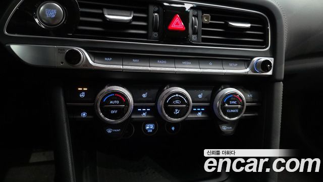 Genesis G70 Gasoline 2.0T 4WD 2021 — фото 20